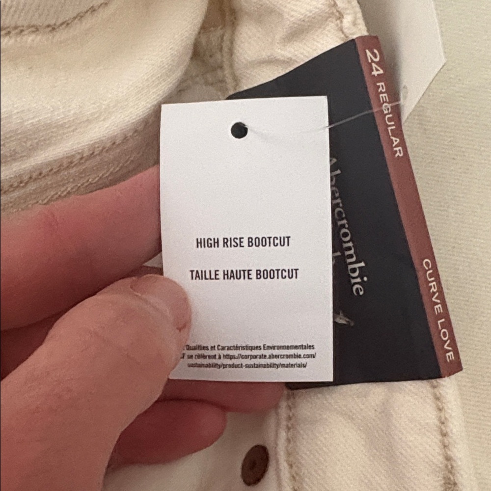 Abercrombie & Fitch Women's Off-White Bootcut Jeans. Size 24. Curve Love. - Picture 6 of 7